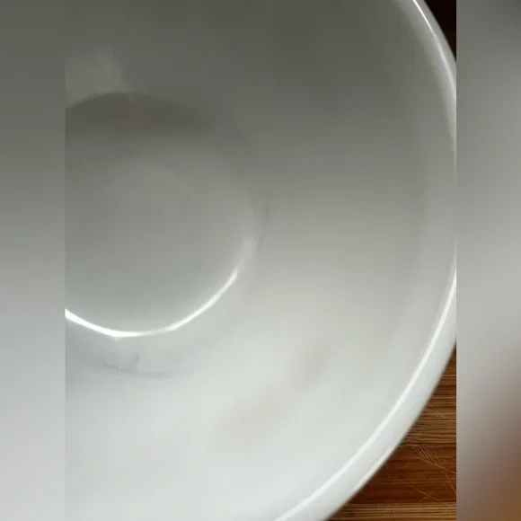 Vintage Pyrex Bowl - Picture 4 of 12